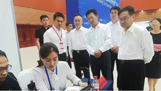 “一對一”洽談對接 “一對一”洽談對接
