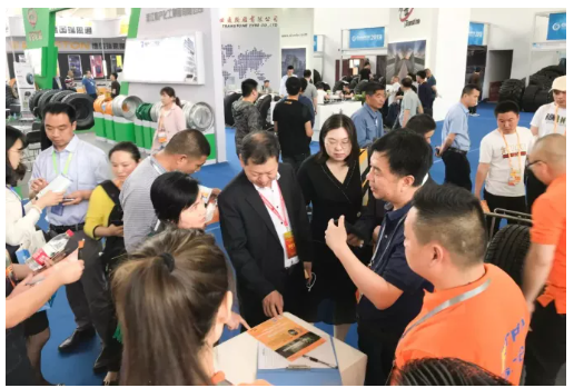 同時國內防刺扎輪胎廠也因為各種輪胎質量問題被消費者質疑 同時國內防刺扎輪胎廠也因為各種輪胎質量問題被消費者質疑