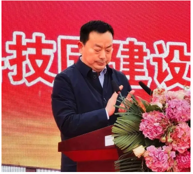 江昕輪胎以掀起第三次輪胎革命為使命，建成全國(guó)免充氣輪胎產(chǎn)業(yè)園項(xiàng)目。