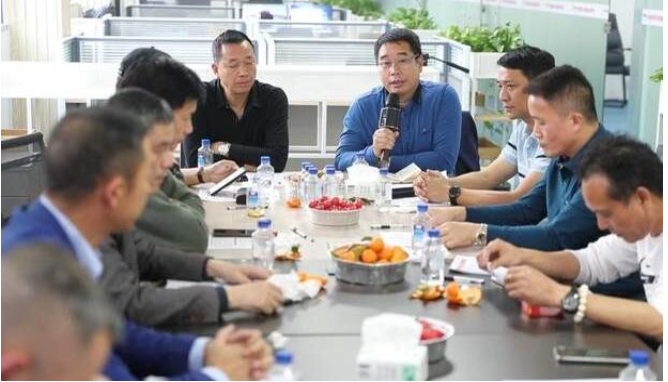 雙方簽訂了戰略合作協議。 雙方簽訂了戰略合作協議。