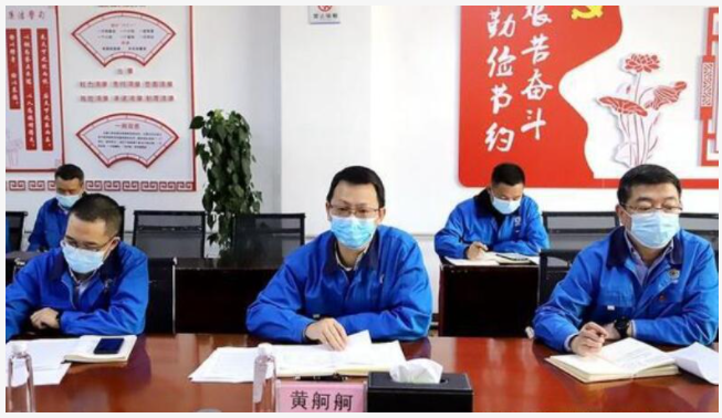 　修文縣工信局、財政局等負責人，對該公司當前需要解決的問題做出回應。