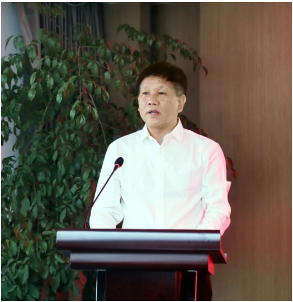 王定杰董事長在致辭中指出，物產中大歐泰有限公司與浙江天輪供應鏈管理有限公司有著相同的地域文化、成長背景、內在基因、產業思維和發展愿景