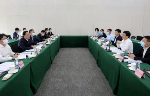 威海市長到成山集團調研