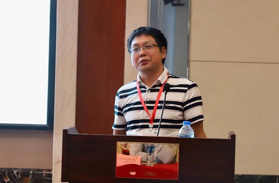 廣東省膠粘劑行業(yè)協(xié)會(huì)常務(wù)副會(huì)長(zhǎng)傅和青 廣東省膠粘劑行業(yè)協(xié)會(huì)常務(wù)副會(huì)長(zhǎng)傅和青