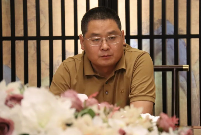 會議協辦單位大北農廣西區總經理鄧華發言