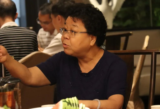 南寧市澤威爾飼料有限責任公司董事長周建群發言
