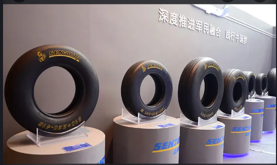 　森麒麟是國內(nèi)唯一一家同時(shí)具備民用航空輪胎產(chǎn)品設(shè)計(jì)、研發(fā)、制造及銷售能力的企業(yè)