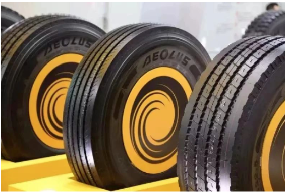 風(fēng)神為20多家汽車(chē)、工程機(jī)械主機(jī)廠供貨，是徐工、龍工等國(guó)內(nèi)工程機(jī)械車(chē)輛生產(chǎn)巨頭的戰(zhàn)略供應(yīng)商