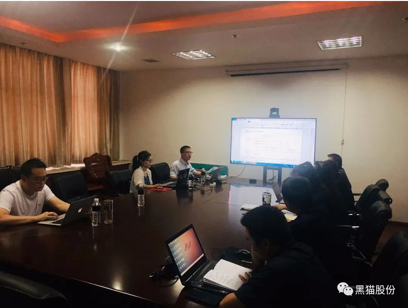 專家一致認為黑貓股份在組織內部相關制度規范、日常生產管理及提升員工凝聚力等方面均符合相關準則要求，并推薦認證。