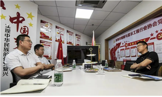 “廣饒縣致力于圍繞兼并重組、整合提升,推動橡膠輪胎產(chǎn)業(yè)集中集約發(fā)展,建設全國一流、世界知名的高端橡膠產(chǎn)業(yè)基地。” “廣饒縣致力于圍繞兼并重組、整合提升,推動橡膠輪胎產(chǎn)業(yè)集中集約發(fā)展,建設全國一流、世界知名的高端橡膠產(chǎn)業(yè)基地。”
