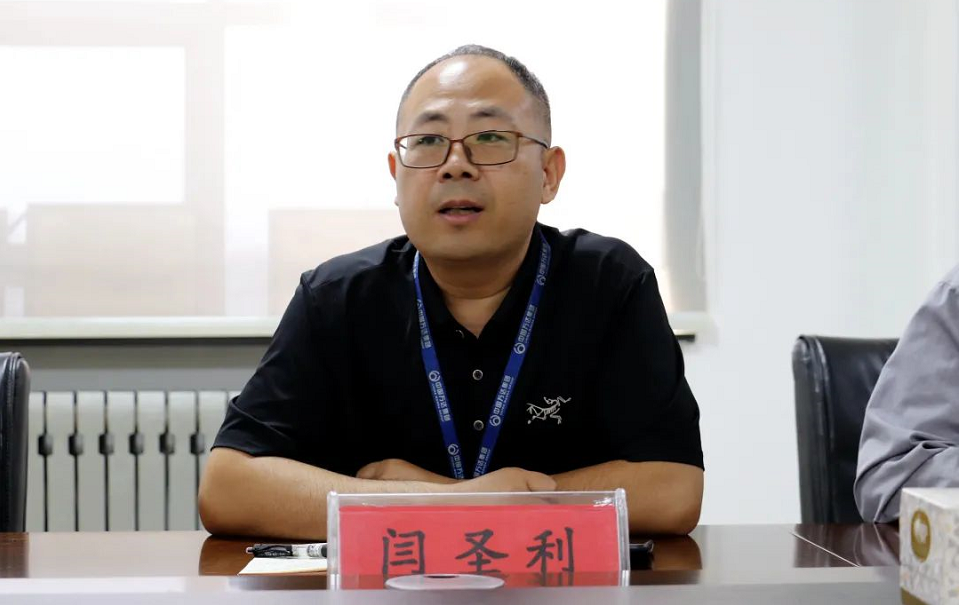 萬達(dá)集團(tuán)總裁辦供應(yīng)鏈管理部總監(jiān)閆圣利在講話中指出，精益化管理不僅是思維和習(xí)慣的改變，更是要實(shí)現(xiàn)體系化、制度化、規(guī)范化，并成為我們行動(dòng)的準(zhǔn)則。