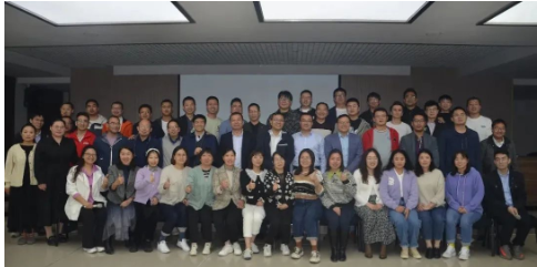 集團新聞丨企業發展戰略暨未來三年規劃研討會隆重召開，抓住新機遇，迎接新未來！