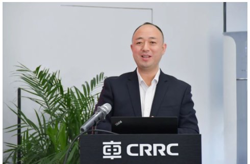 楊治國對風電產品事業部數字化轉型做出指示,并提出了三點要求:一、聚焦業務痛點,強化數字賦能;二、轉變思想觀念、挖掘數據價值;三、扎實工作推進,確保目標達成。 楊治國對風電產品事業部數字化轉型做出指示,并提出了三點要求:一、聚焦業務痛點,強化數字賦能;二、轉變思想觀念、挖掘數據價值;三、扎實工作推進,確保目標達成。