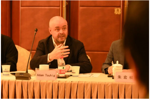 貝卡爾特亞洲區(qū)高級(jí)副總裁Adam Touhig先生表示,貝卡爾特將會(huì)全力支持通用股份高質(zhì)量發(fā)展,實(shí)現(xiàn)合作共贏。 貝卡爾特亞洲區(qū)高級(jí)副總裁Adam Touhig先生表示,貝卡爾特將會(huì)全力支持通用股份高質(zhì)量發(fā)展,實(shí)現(xiàn)合作共贏。