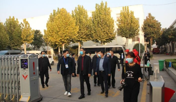 市委劉書記蒞臨匯龍液壓進行調(diào)研指導