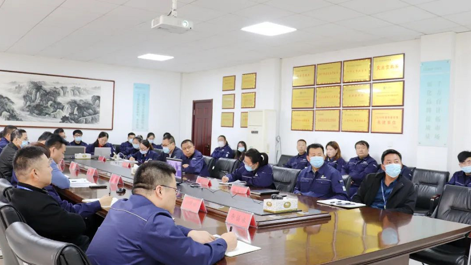　首次會(huì)議上，審核專(zhuān)家通過(guò)遠(yuǎn)程視頻對(duì)此次認(rèn)證審核的要求及審核計(jì)劃作了說(shuō)明。本次審核覆蓋公司質(zhì)量管理體系的所有過(guò)程。