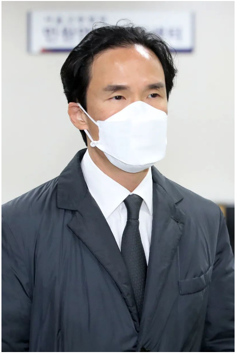 韓泰輪胎董事長趙顯范的辦公室，也在搜查范圍內(nèi)。