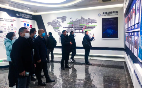 參觀玲瓏養車驛站煙臺孵化中心 參觀玲瓏養車驛站煙臺孵化中心