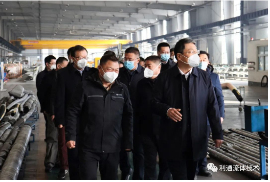 市委書記劉尚進(jìn)、市長秦保強(qiáng)蒞臨利通科技參觀調(diào)研復(fù)工復(fù)產(chǎn)情況 市委書記劉尚進(jìn)、市長秦保強(qiáng)蒞臨利通科技參觀調(diào)研復(fù)工復(fù)產(chǎn)情況