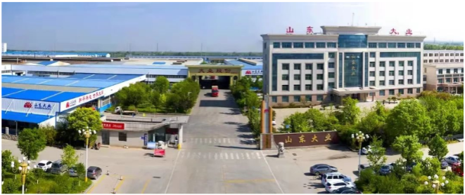 為了取得AEO高級認證，山東大業(yè)股份有限公司高度重視此項工作，專門成立了AEO工作小組，并不斷完善、優(yōu)化認證工作的各項要求。公司表示，獲得高級認證后，將進一步與海關(guān)AEO高級認證標準相結(jié)合，協(xié)同開展相關(guān)管理工作，努力將日常工作做細、做實、做精、做優(yōu)，全面提升經(jīng)營管理水平。這將為中國橡膠骨架材料行業(yè)和高性能綠色環(huán)保輪胎行業(yè)的進步與發(fā)展做出新的更大貢獻。