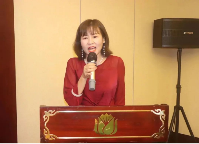 在儀式上，研究院執行院長王敬向與會嘉賓詳細介紹了研究院的發展規劃和核心價值。他指出，當前國內涂料市場面臨著內卷的“死循環”，要打破這一局面需要涂料上下游產業技術人員的共同努力，需要環境友好型涂裝產品的革新機會，以及有信心的破局者的合作。研究院的核心價值包括為用漆企業提供整體涂裝解決方案、常態化技術交流會以及產業鏈融合，共同推動新技術、新產品、新應用等方面的發展，解決環保替代或制約問題。