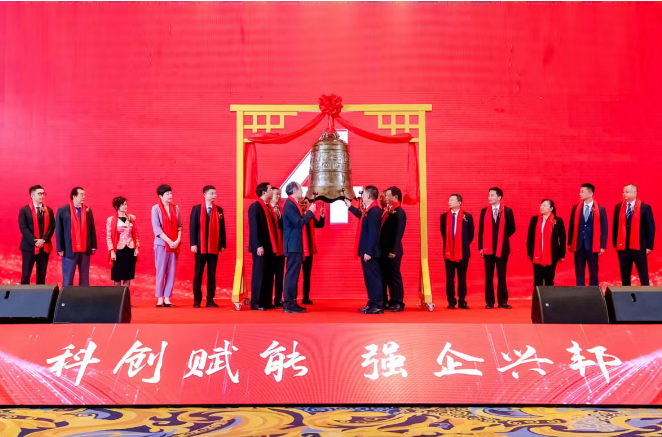 科強股份作為一家專注于高性能特種橡膠制品的企業，多年來深耕于光伏和軌交設備等領域，積累了獨特的競爭優勢和品牌影響力。此次上市不僅是對其過去多年經營成果的肯定，也是企業邁向資本市場的一次重大轉型，為企業注入了更強的活力和動力。