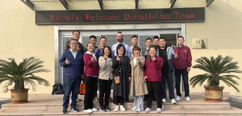 此次迪卡儂團隊的訪問不僅增強了雙方的合作黏性，打通了信息壁壘，更讓大家深刻感受到了ONE TEAM ONE DREAM的凝聚力。Antoine先生表示將與千里行緊密合作，進行更多開創性的合作，攜手實現雙方的高質量發展。