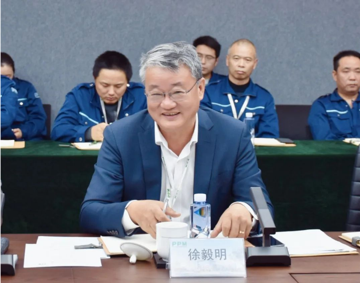 蘇州寶麗迪材料科技股份有限公司董事長徐毅明對會長陳的致辭表示感謝，并對研究院的成就給予充分肯定。他相信，在學術專家委員會主任王華平的引領下，寶麗迪將通過科技領先實現跨越式發展。徐董事長表示，寶麗迪將繼續發揮現有優勢，不忘初心，持續推進高性能纖維用母粒的研發與推廣，提升產品的綠色化水品，同時加強產業鏈服務能力，為“十四五”戰略計劃的實施貢獻更多力量。